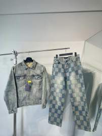 Picture of LV Sweater Suits _SKULVM-2XLaztx888740774